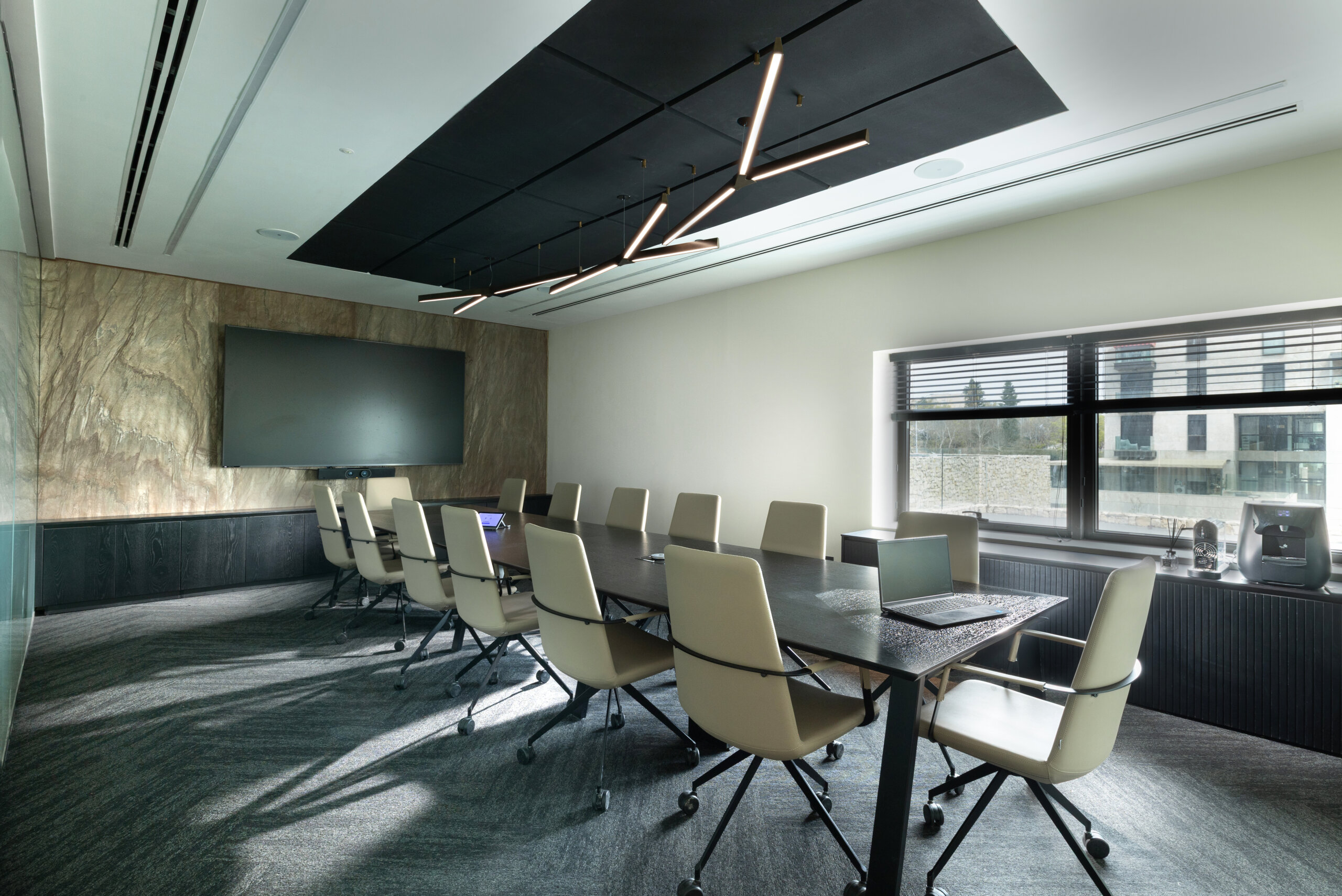 endow-meeting-by-raiozone-BT.jpg
